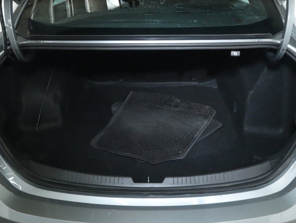 Used 2024 Chevrolet Malibu LT image 30