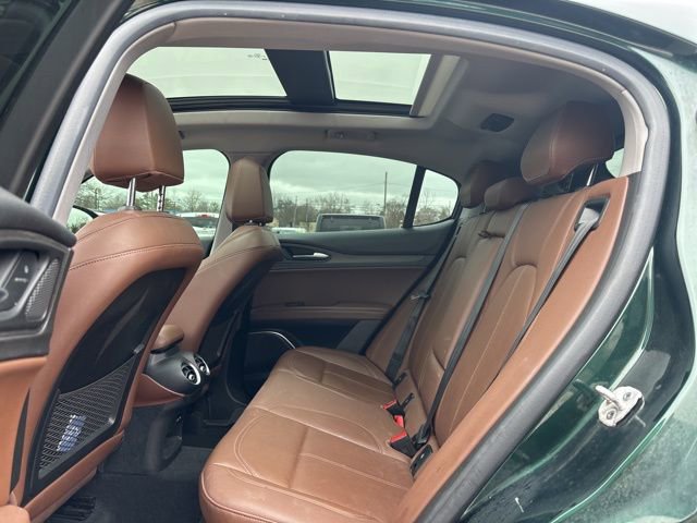 Used 2021 Alfa Romeo Stelvio Ti w/ Nero Edizione image 15