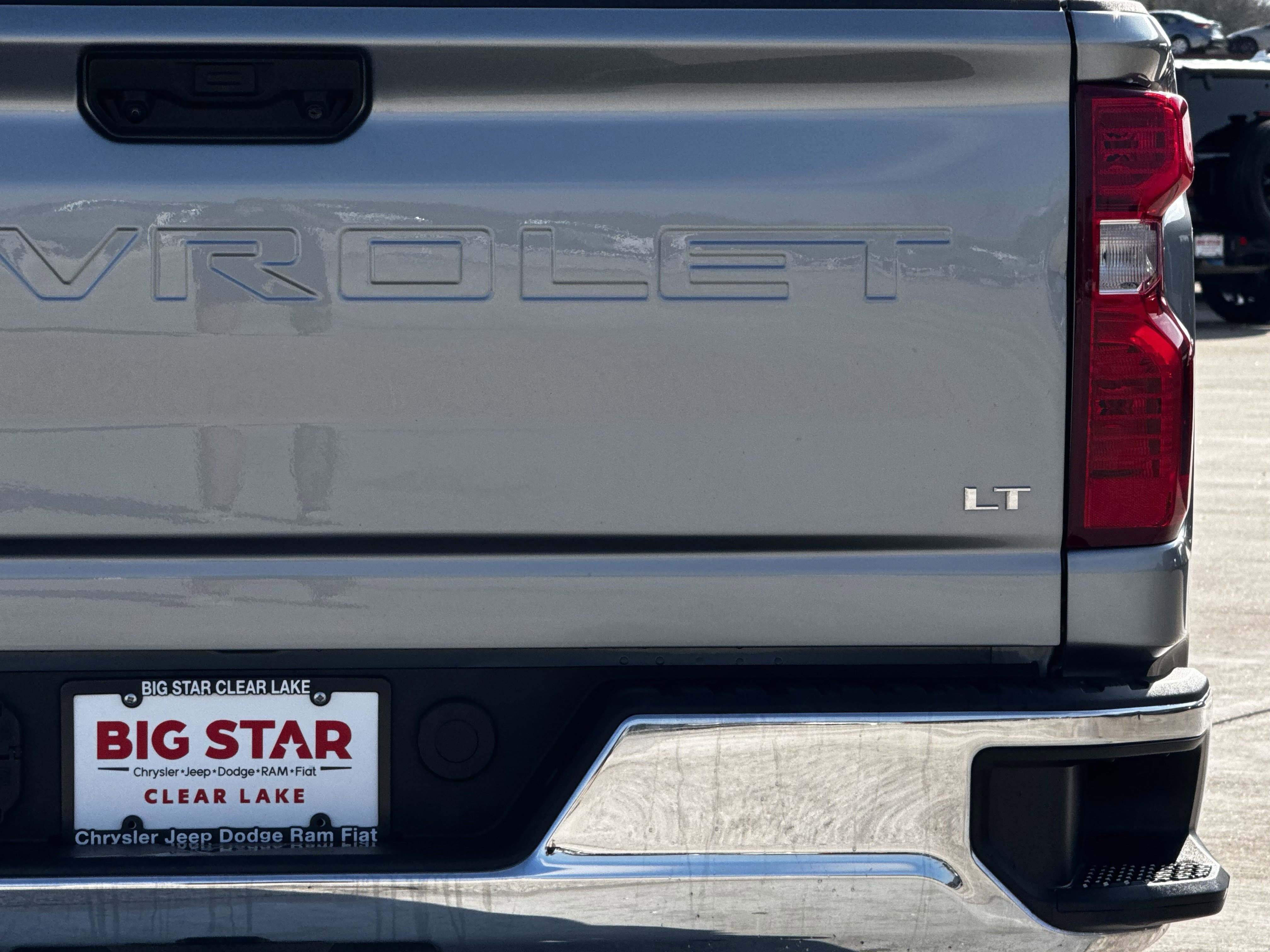 Used 2025 Chevrolet Silverado 2500 LT w/ Convenience Package image 10