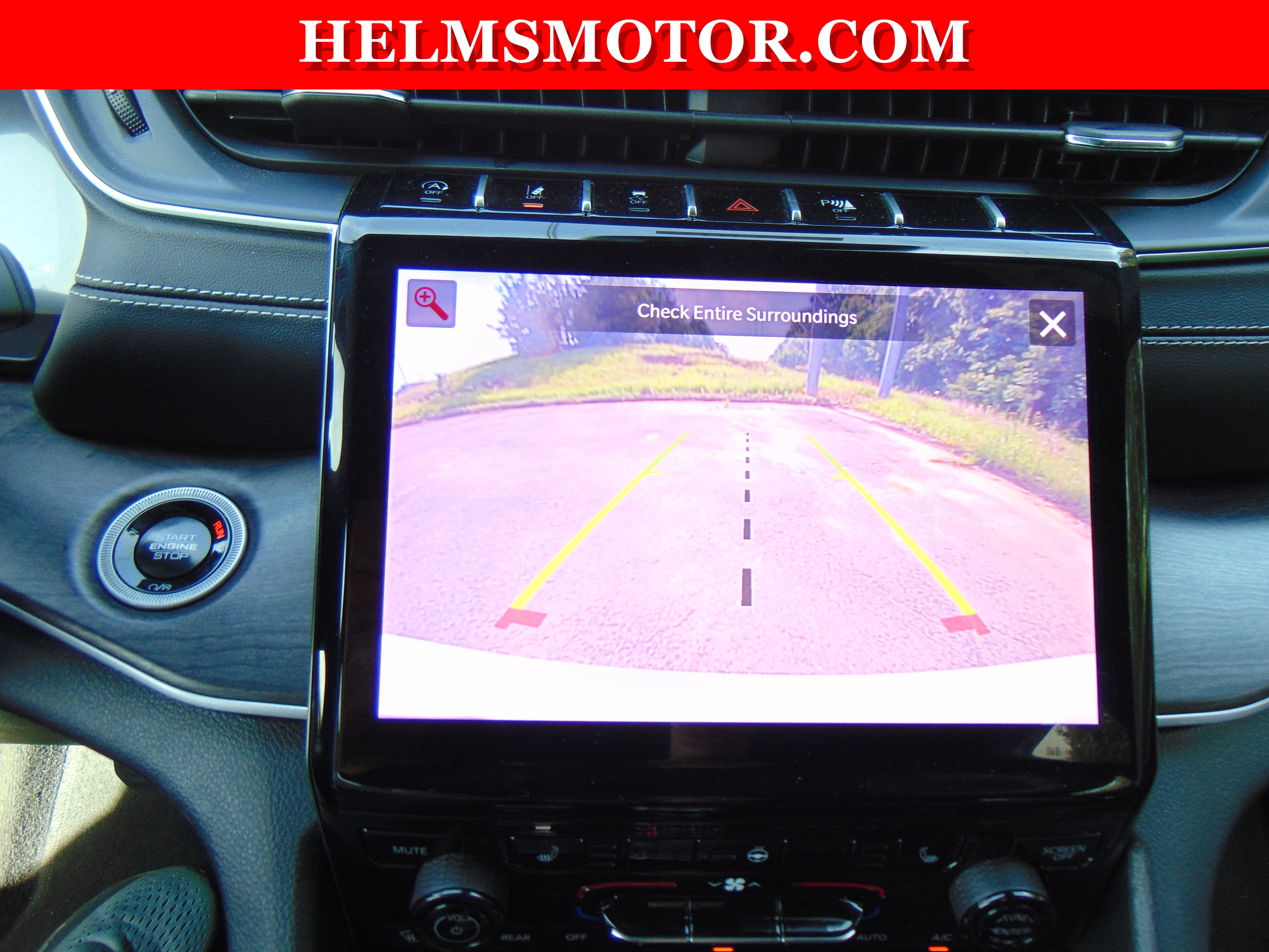 Used 2024 Jeep Grand Cherokee L Limited w/ Black Appearance Package AWD/4WD image 26
