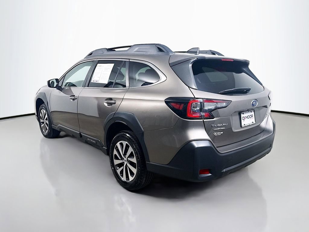 Used 2024 Subaru Outback Premium AWD/4WD image 5