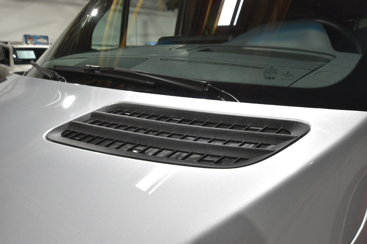 Used 2021 Mercedes-Benz Sprinter 2500 image 6