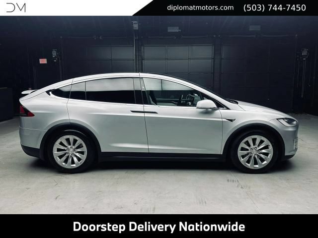 Used 2017 Tesla Model X 90D AWD/4WD image 8