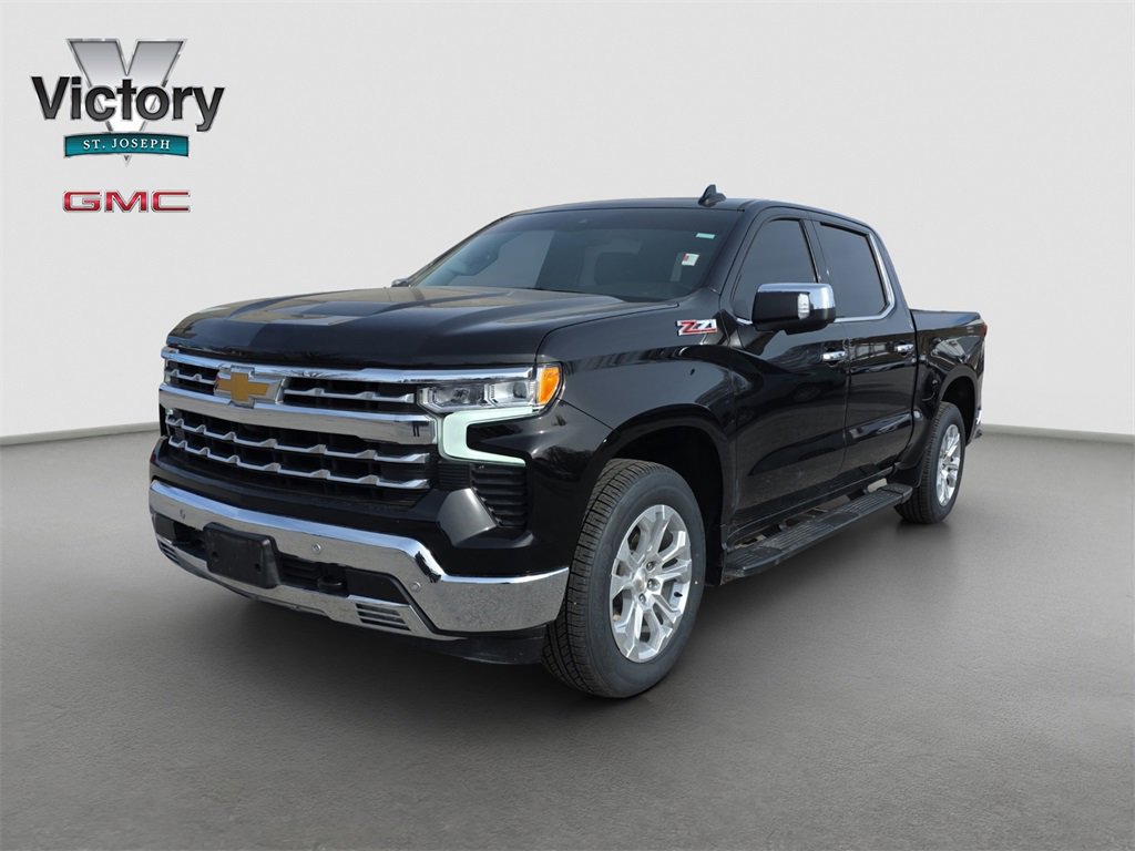 Used 2024 Chevrolet Silverado 1500 LTZ image 3