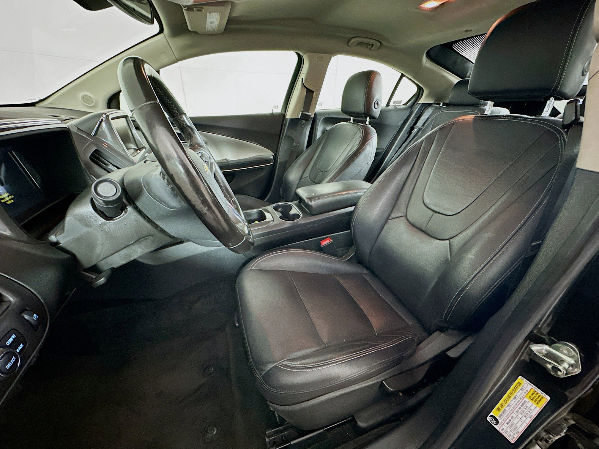Used 2015 Chevrolet Volt Premium w/ Premium Trim Package FWD image 13