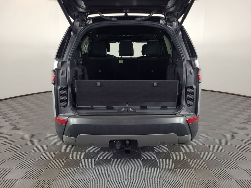 Used 2020 Land Rover Discovery HSE image 25