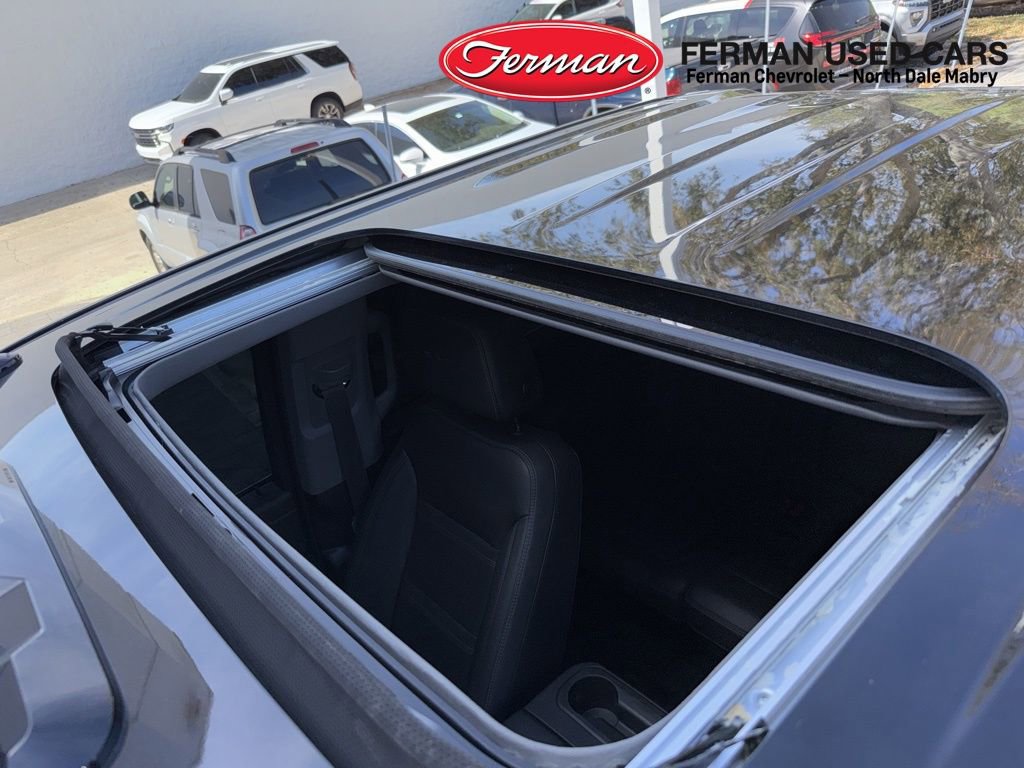 Used 2023 GMC Sierra 3500 Denali w/ Denali Black Diamond Edition image 8