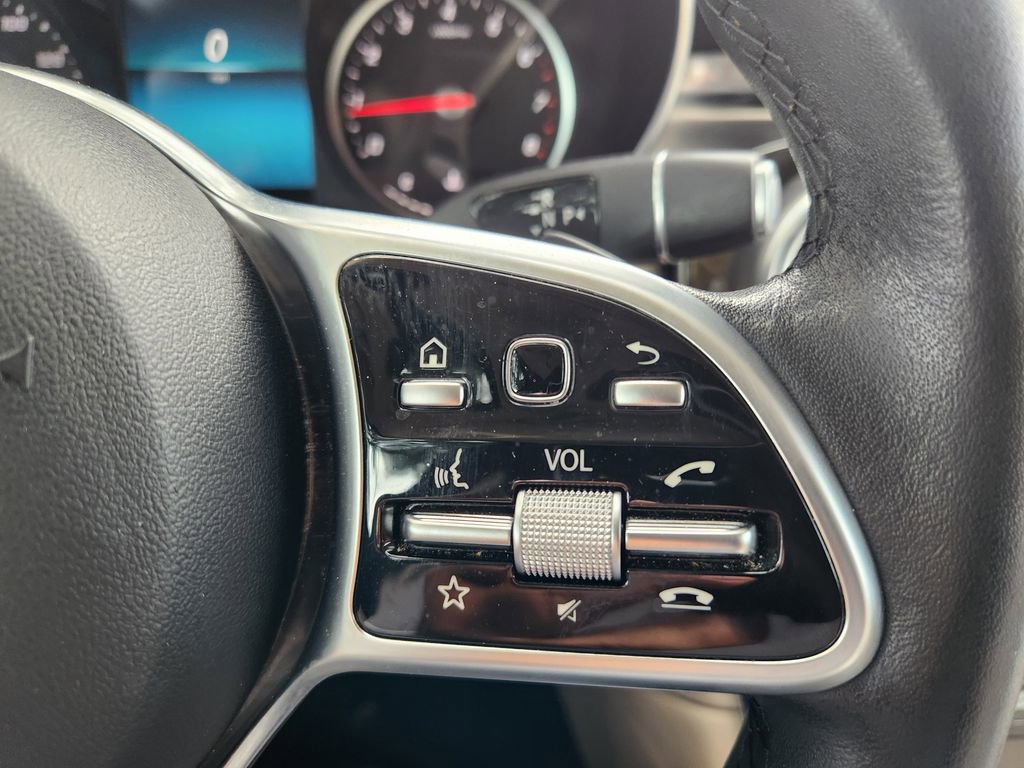 Used 2020 Mercedes-Benz GLC 300 4MATIC image 30