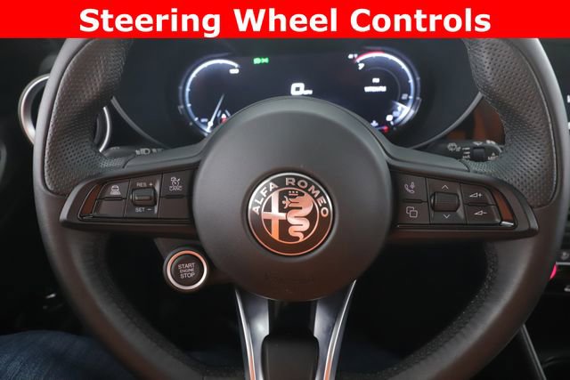 Used 2024 Alfa Romeo Giulia Ti AWD/4WD image 21