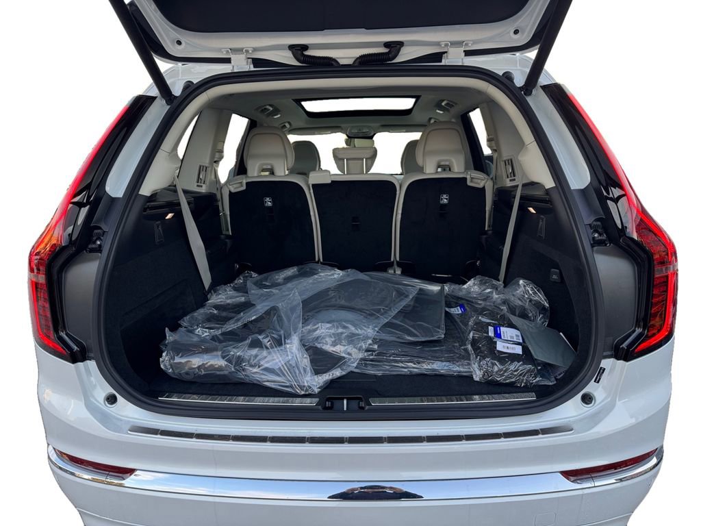 New 2026 Volvo XC90 T8 Ultra w/ Protection Package Premier image 5