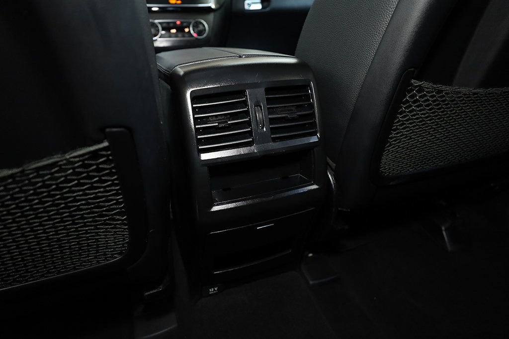 Used 2017 Mercedes-Benz GLS 450 4MATIC image 32