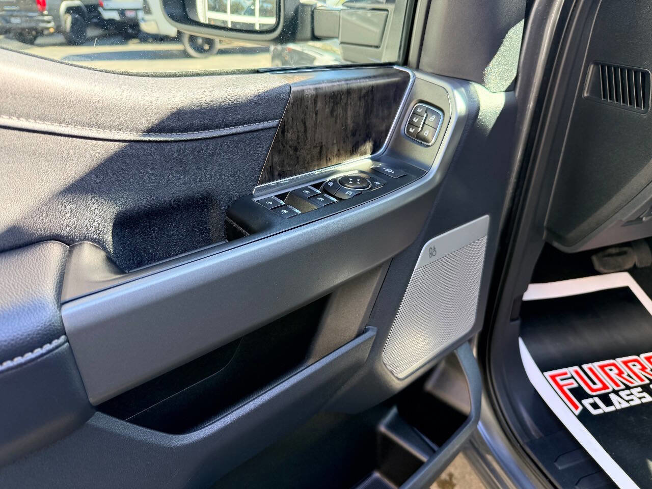 Used 2025 Ford F250 Lariat w/ Lariat Ultimate Package image 21