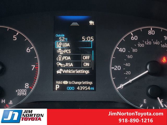 Used 2024 Toyota Corolla LE image 18