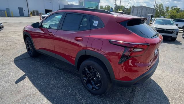 New 2026 Chevrolet Trax LT w/ Driver Confidence Package FWD image 8