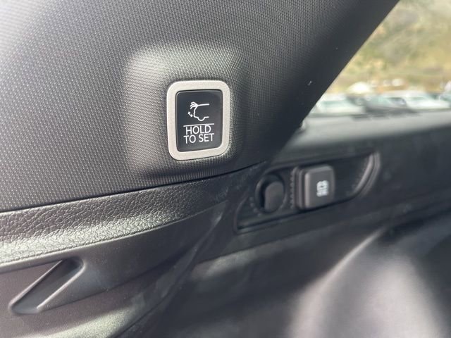 New 2026 Jeep Grand Cherokee Altitude image 11