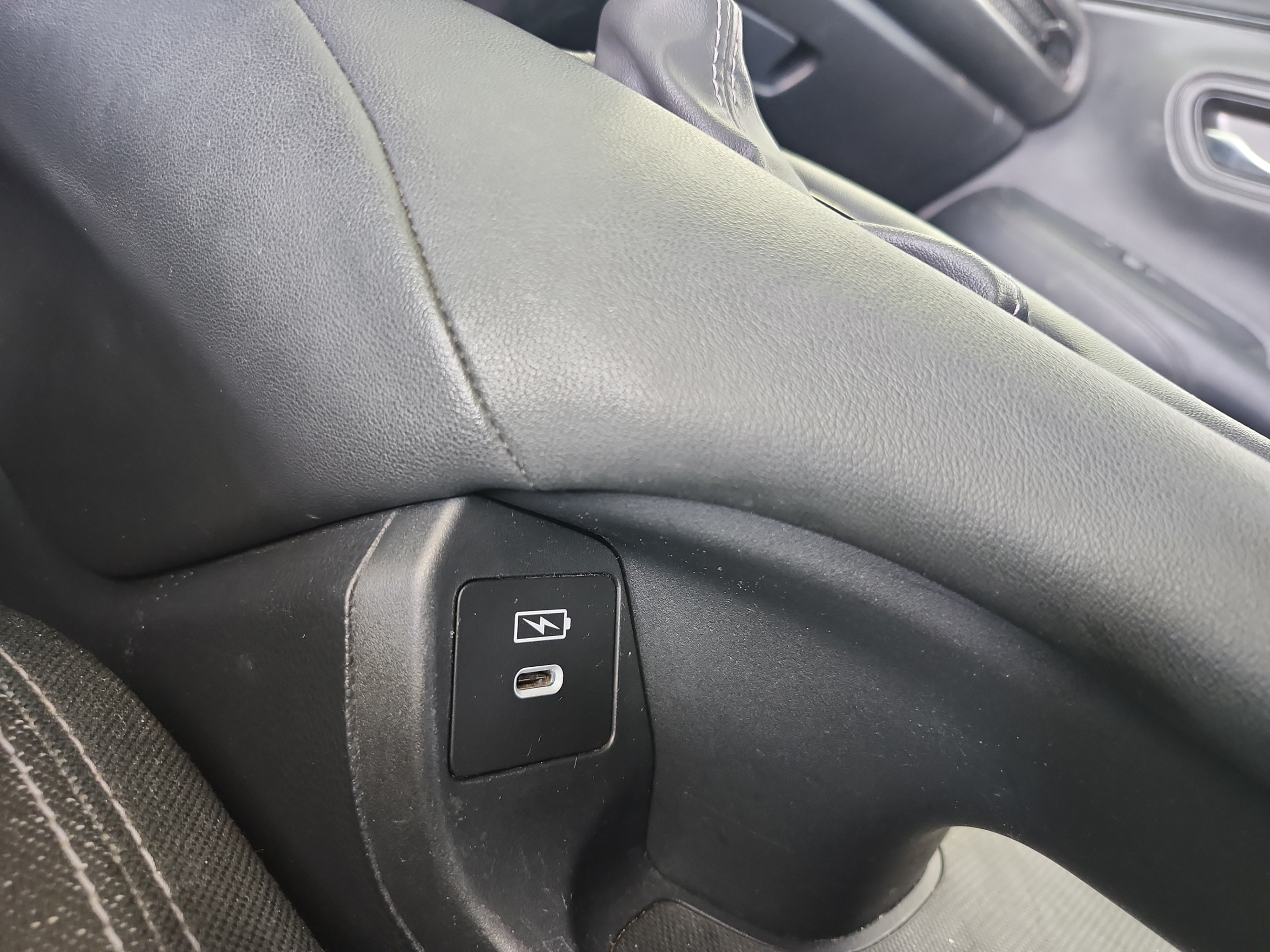 Used 2024 Honda HR-V LX image 20