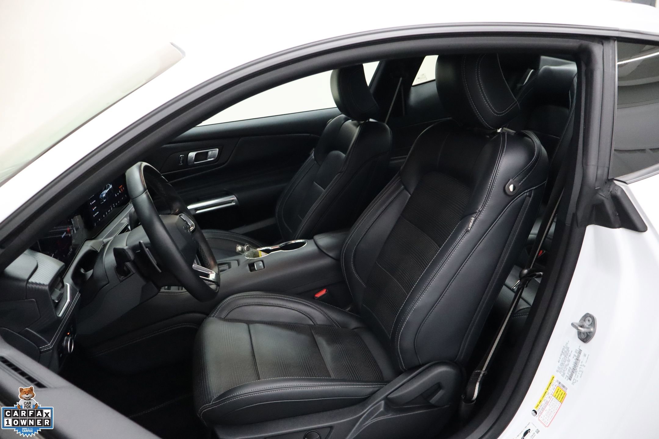 Used 2024 Ford Mustang GT Premium image 13