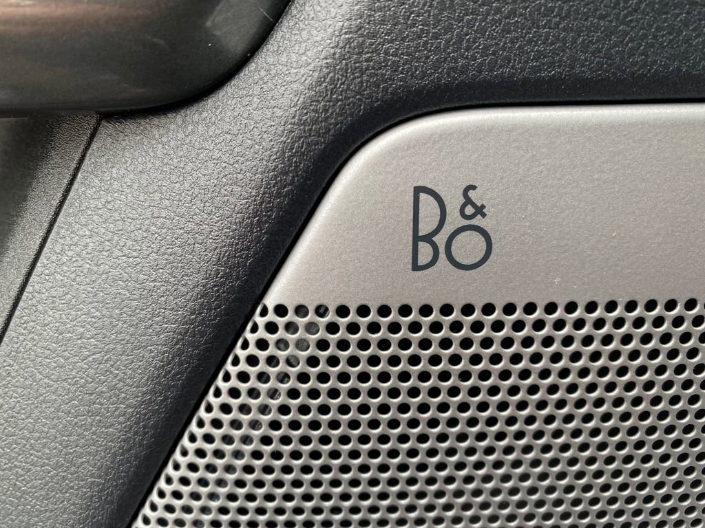 Used 2023 Ford F150 Lariat w/ Equipment Group 502A High AWD/4WD image 16