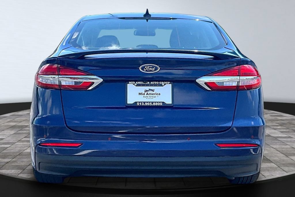 Used 2019 Ford Fusion Titanium FWD image 4