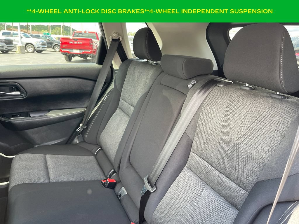 Used 2024 Nissan Rogue SV FWD image 12