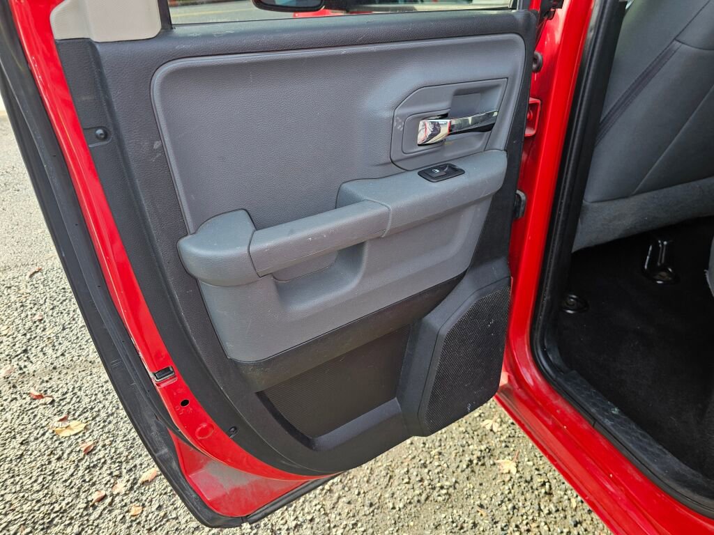 Used 2017 RAM 1500 Classic SLT image 21