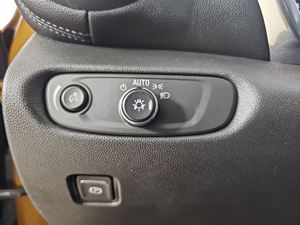 Certified 2019 Chevrolet Blazer LT image 31