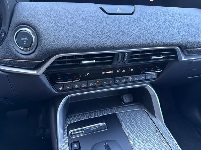 New 2026 MAZDA CX-90 Plug-In Hybrid w/Premium Sport AWD/4WD image 19