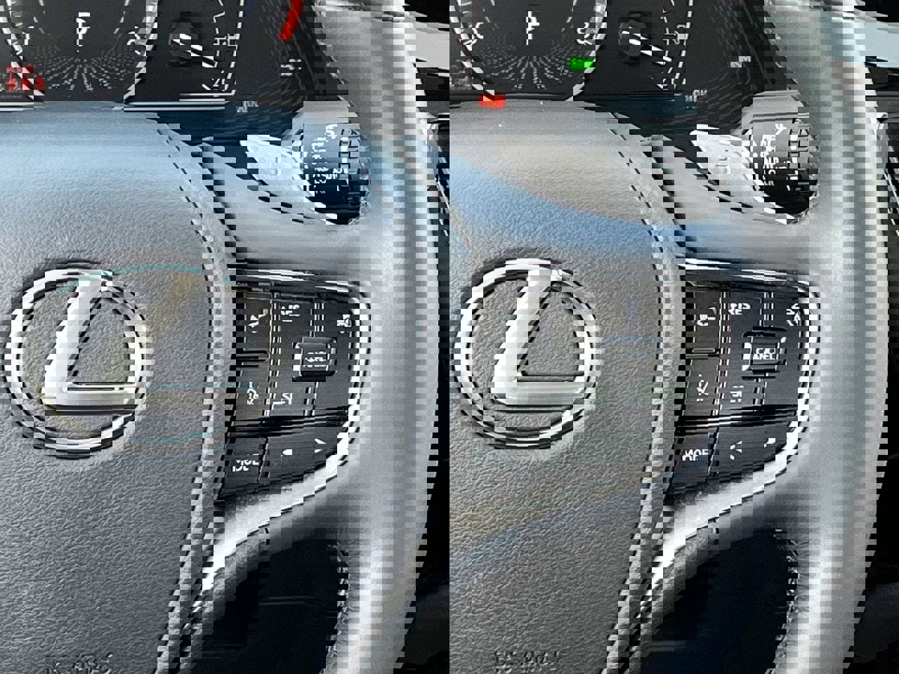 Used 2024 Lexus ES 350 w/ Premium Package FWD image 14