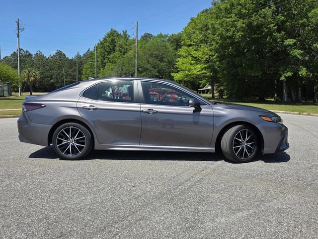 Used 2024 Toyota Camry SE image 31