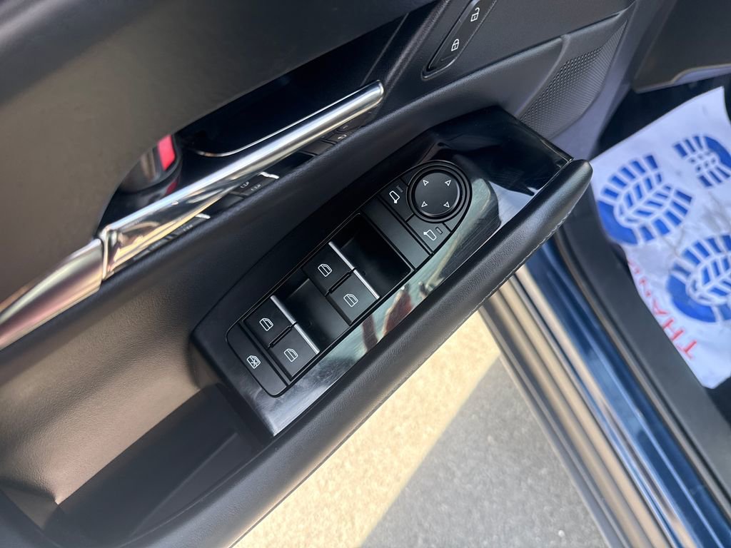 Used 2023 MAZDA CX-30 AWD 2.5 S w/ Preferred Package image 22