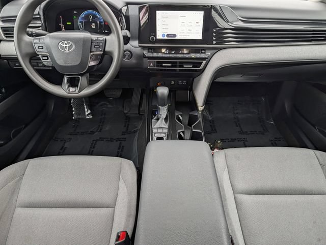 Used 2025 Toyota Camry LE FWD image 10
