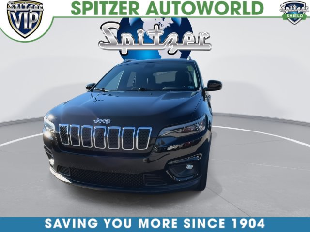 Used 2019 Jeep Cherokee Latitude Plus w/ Cold Weather Group AWD/4WD image 6