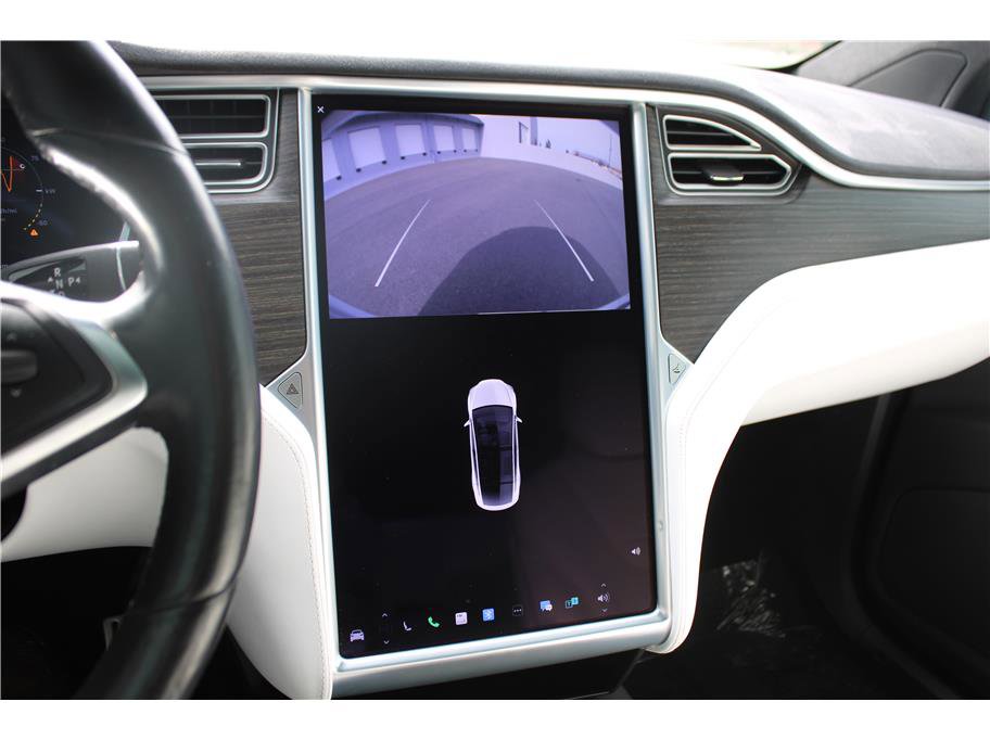 Used 2016 Tesla Model X 90D image 21