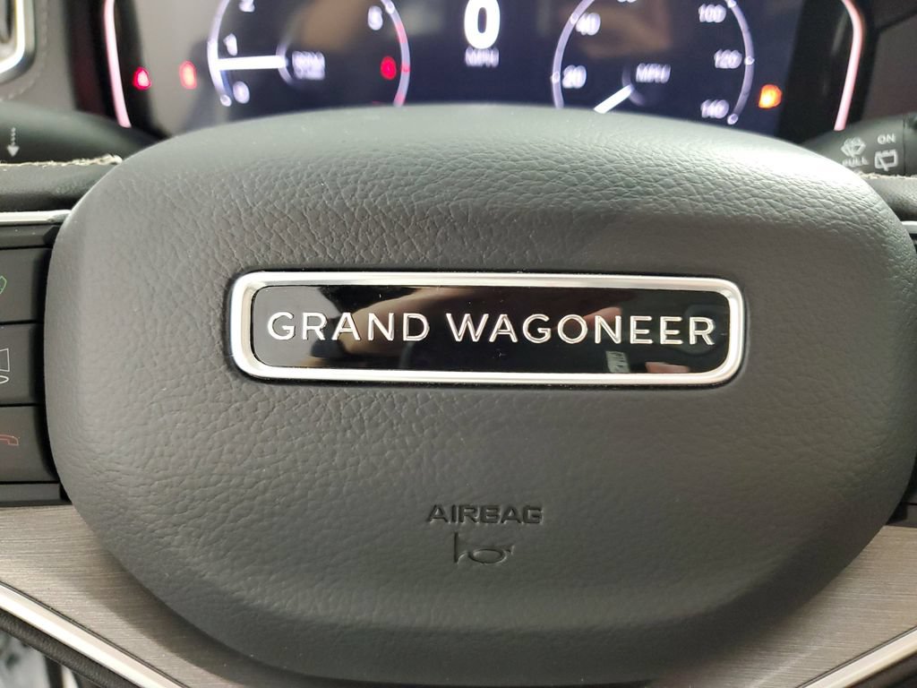 Used 2026 Jeep Grand Wagoneer Limited AWD/4WD image 25