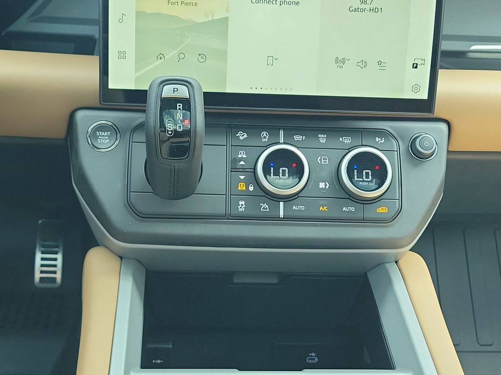 New 2026 Land Rover Defender 130 V8 image 19