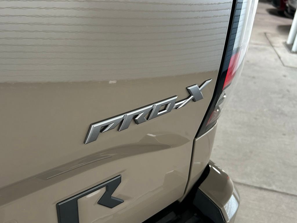 Used 2022 Nissan Frontier Pro-X w/ Pro-X Premium Package image 43