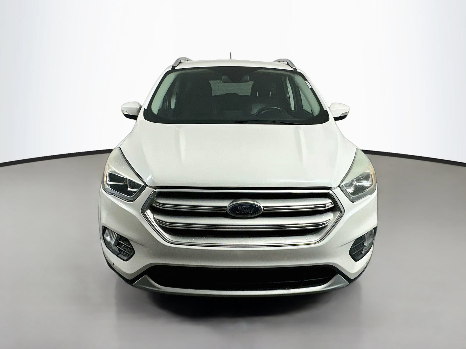 Used 2019 Ford Escape Titanium AWD/4WD image 2