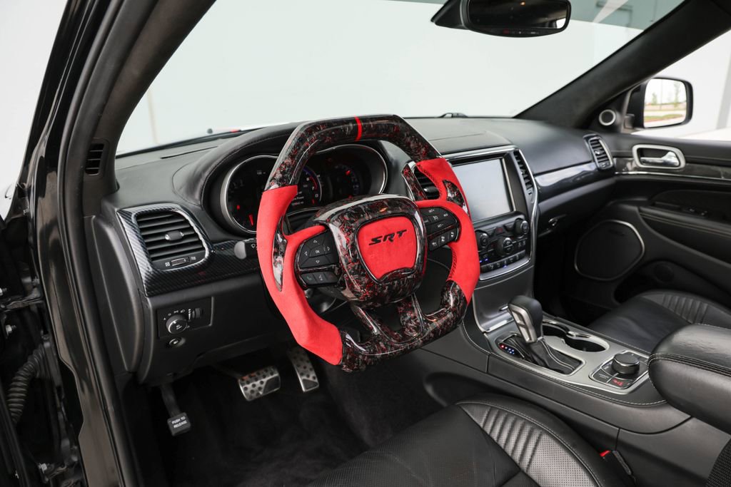 Used 2017 Jeep Grand Cherokee SRT AWD/4WD image 16