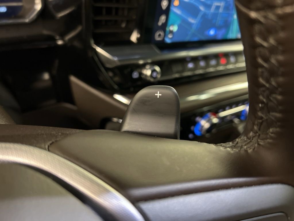 Used 2023 GMC Sierra 1500 SLT image 18