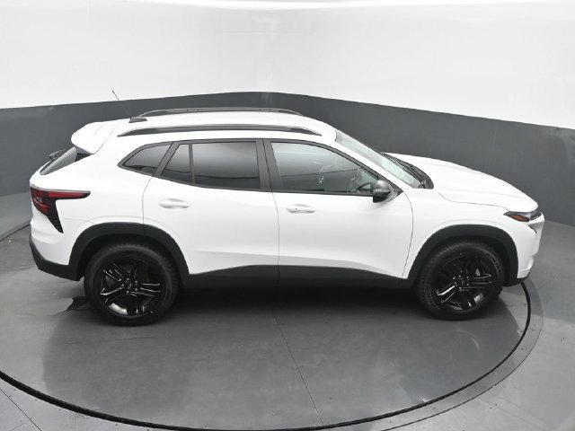 Used 2025 Chevrolet Trax ACTIV FWD image 41