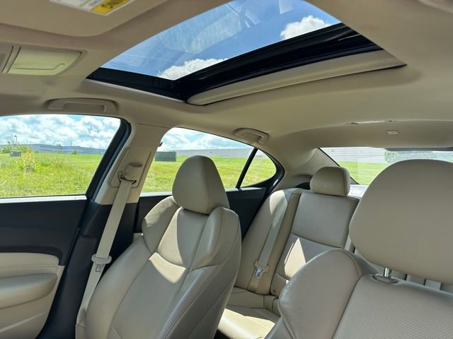 Used 2019 Acura TLX w/ Technology Package FWD image 5