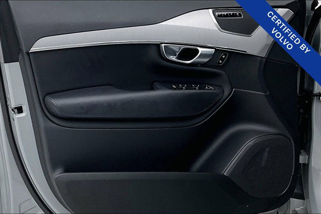 Used 2024 Volvo XC90 B5 Core w/ Protection Package Premier image 24