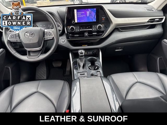 Used 2023 Toyota Highlander XLE image 4