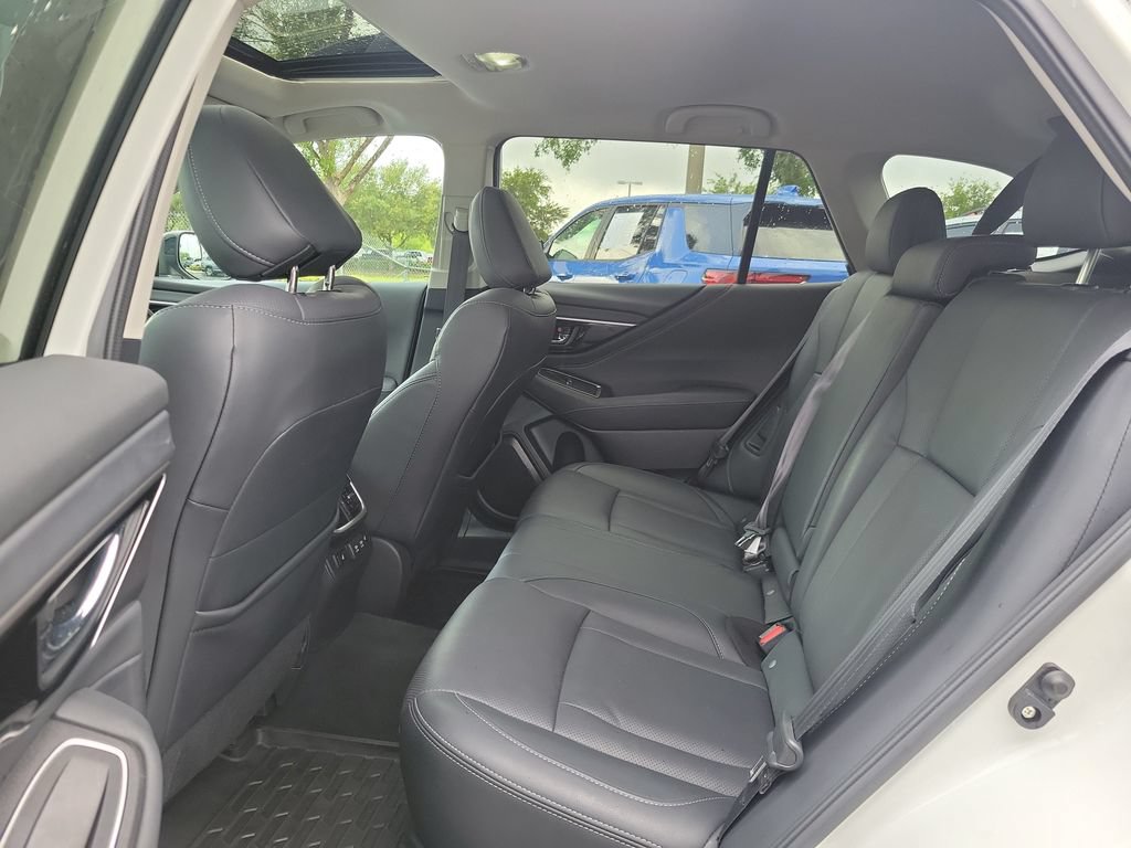Used 2022 Subaru Outback Limited AWD/4WD image 16
