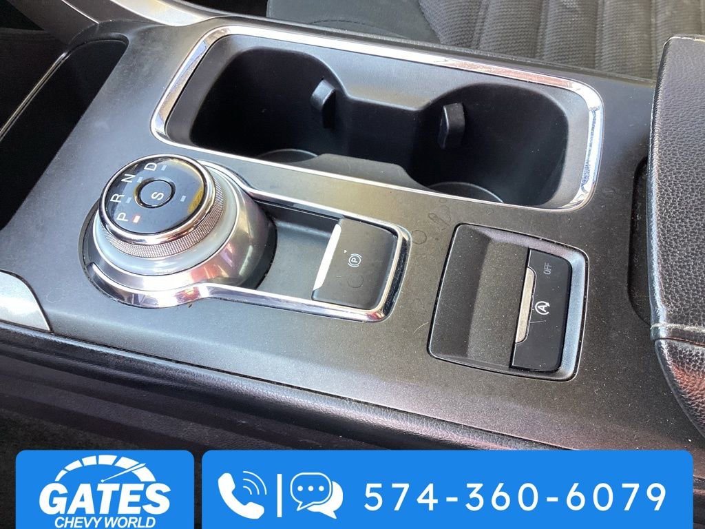 Used 2018 Ford Fusion SE w/ Fusion SE Technology Package FWD image 27