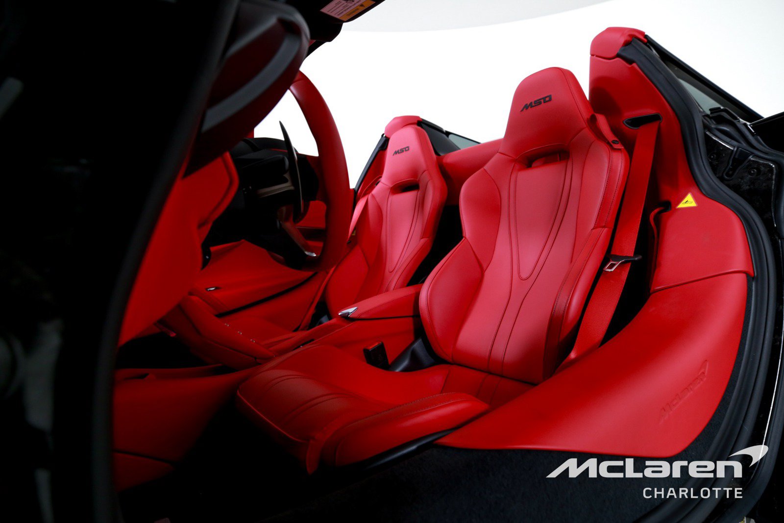 Used 2026 McLaren 750S Spider RWD image 13