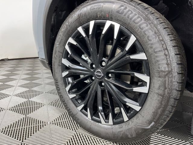 New 2026 Nissan Rogue SV image 12