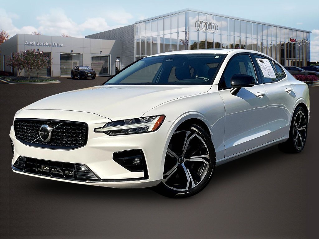 Used 2024 Volvo S60 B5 Core AWD/4WD image 3