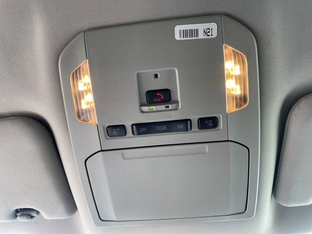 Used 2024 Toyota Highlander LE image 64