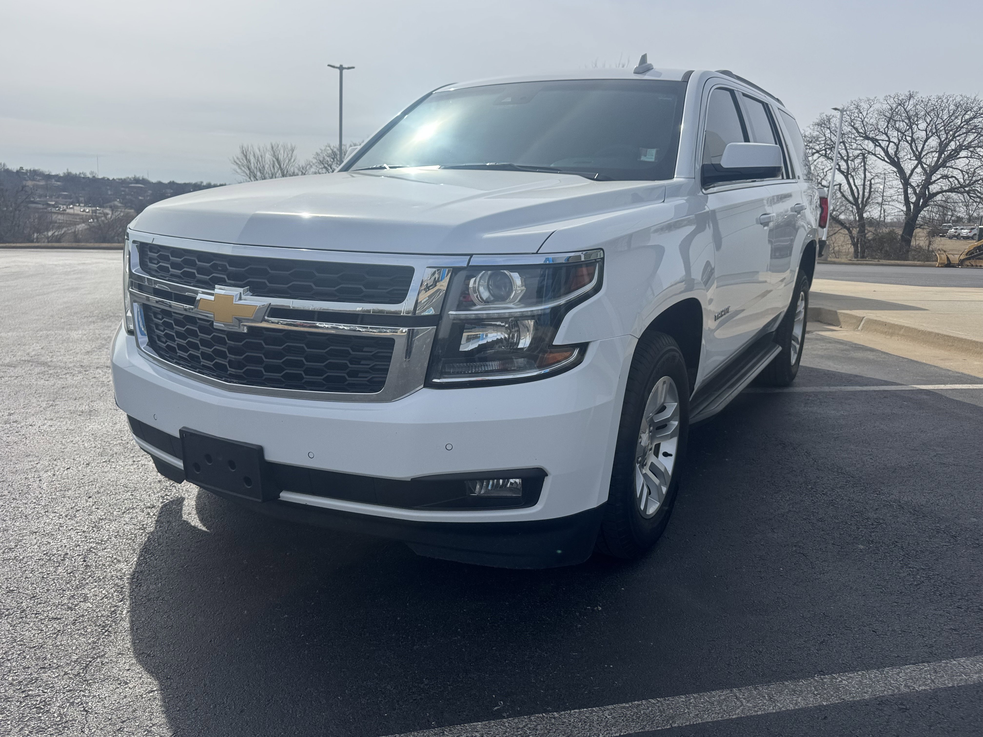 Used 2018 Chevrolet Tahoe LT w/ Luxury Package image 2